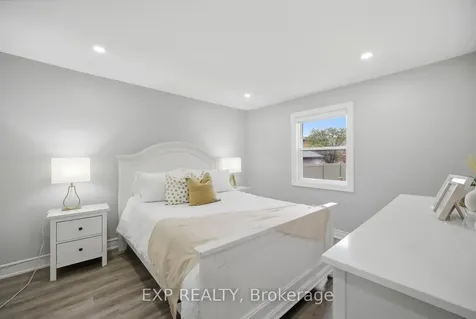 355 Culford Road Toronto ON M6L 2V8