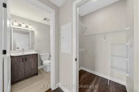 95 Dundas Street W Oakville ON L6M 5N4