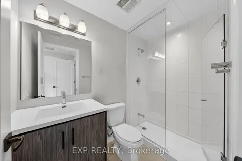 95 Dundas Street W Oakville ON L6M 5N4