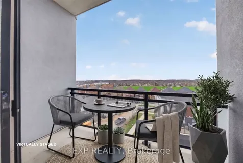 95 Dundas Street W Oakville ON L6M 5N4