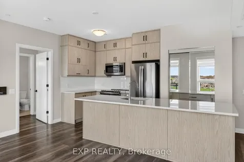 95 Dundas Street W Oakville ON L6M 5N4