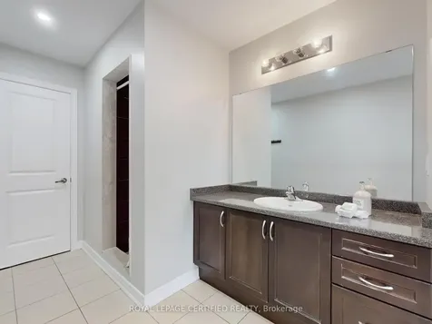 20 Naperton Drive Brampton ON L6R 0Z5