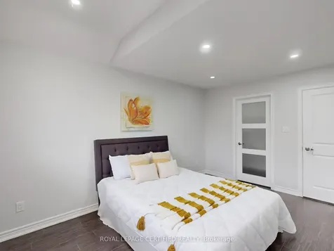 20 Naperton Drive Brampton ON L6R 0Z5