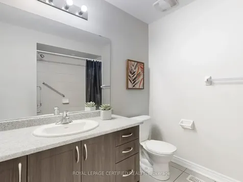 20 Naperton Drive Brampton ON L6R 0Z5