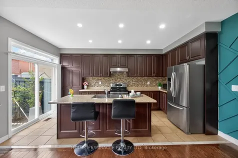 22 Altura Way Brampton ON L6P 4A1