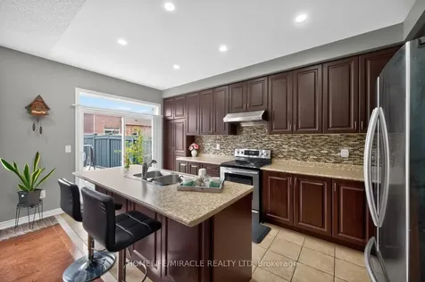 22 Altura Way Brampton ON L6P 4A1