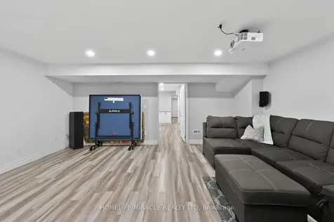 22 Altura Way Brampton ON L6P 4A1