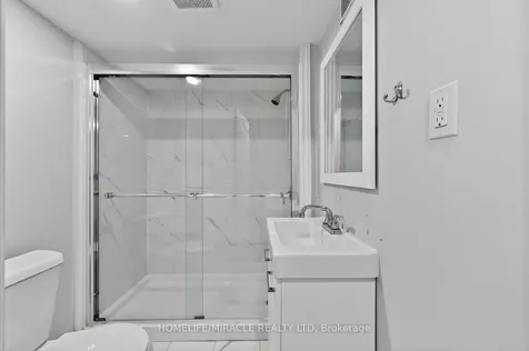 22 Altura Way Brampton ON L6P 4A1