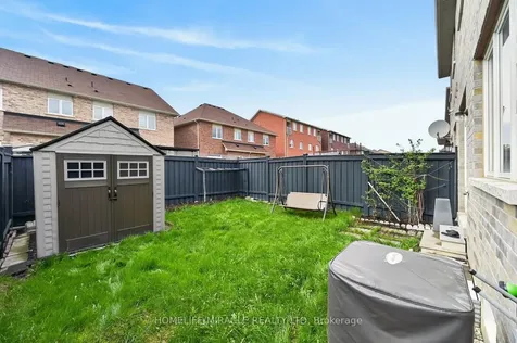 22 Altura Way Brampton ON L6P 4A1