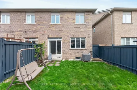 22 Altura Way Brampton ON L6P 4A1