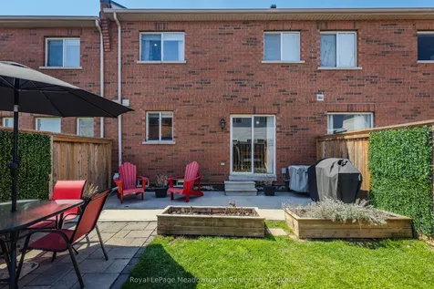 111 Waters Boulevard Milton ON L9T 6K5