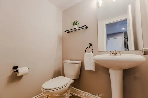 111 Waters Boulevard Milton ON L9T 6K5