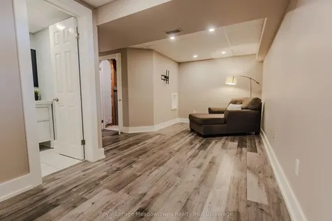 111 Waters Boulevard Milton ON L9T 6K5