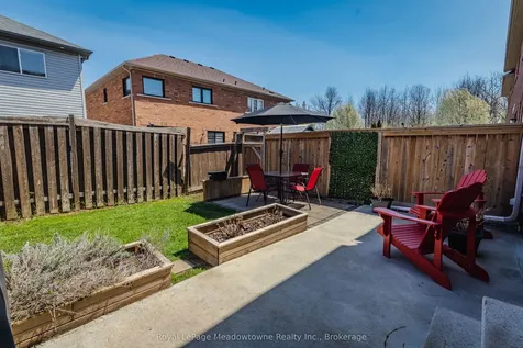111 Waters Boulevard Milton ON L9T 6K5