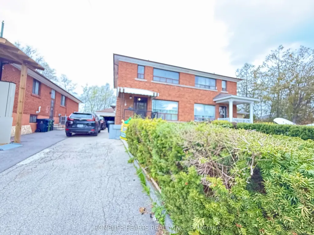70 Fernando Road Toronto ON M9M 2P6