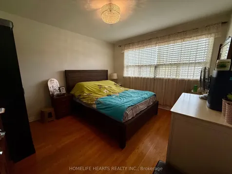 70 Fernando Road Toronto ON M9M 2P6