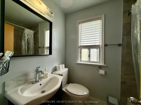 70 Fernando Road Toronto ON M9M 2P6