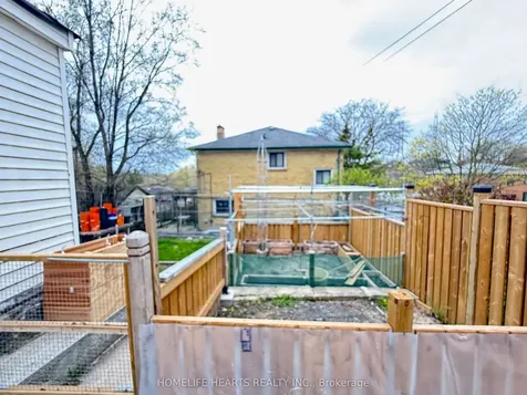 70 Fernando Road Toronto ON M9M 2P6