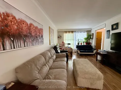 70 Fernando Road Toronto ON M9M 2P6