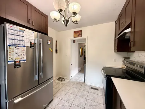 70 Fernando Road Toronto ON M9M 2P6