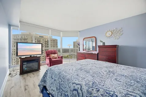 45 Kingsbridge Garden Circle Mississauga ON L5R 3K4