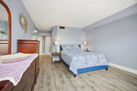 45 Kingsbridge Garden Circle Mississauga ON L5R 3K4