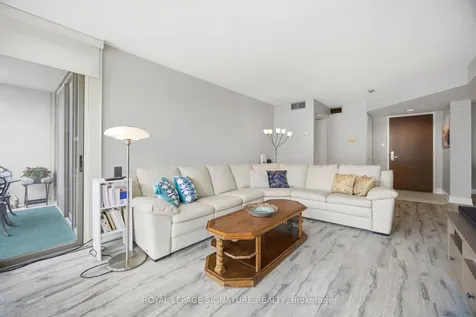 45 Kingsbridge Garden Circle Mississauga ON L5R 3K4