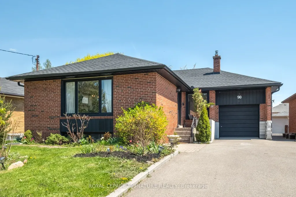90 Whitburn Crescent Toronto ON M3H 2S4