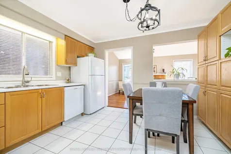 86 Rocky Mountain Crescent Brampton ON L6R 1E8