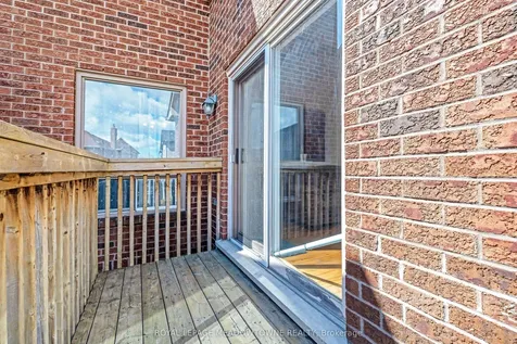 86 Rocky Mountain Crescent Brampton ON L6R 1E8