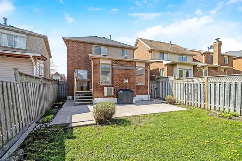 86 Rocky Mountain Crescent Brampton ON L6R 1E8