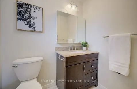 440 Parkridge Crescent Oakville ON L6M 1B2