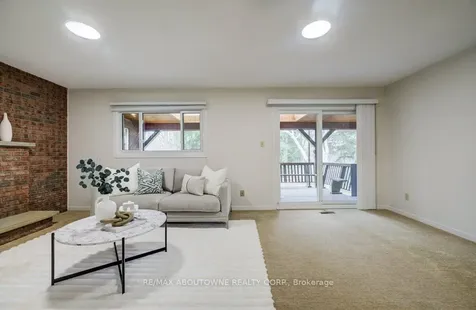 440 Parkridge Crescent Oakville ON L6M 1B2