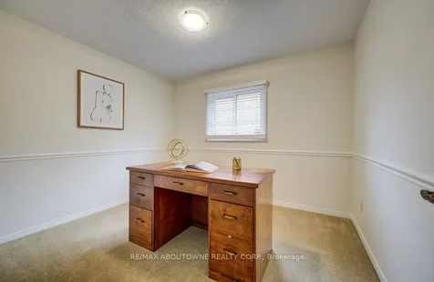 440 Parkridge Crescent Oakville ON L6M 1B2
