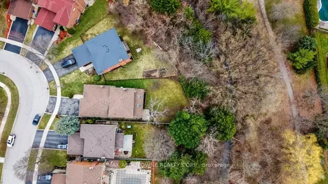 440 Parkridge Crescent Oakville ON L6M 1B2