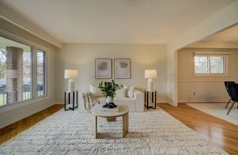 440 Parkridge Crescent Oakville ON L6M 1B2