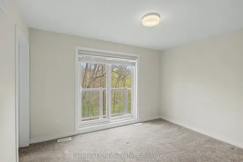 21 Folcroft Street Brampton ON L6Y 0B6