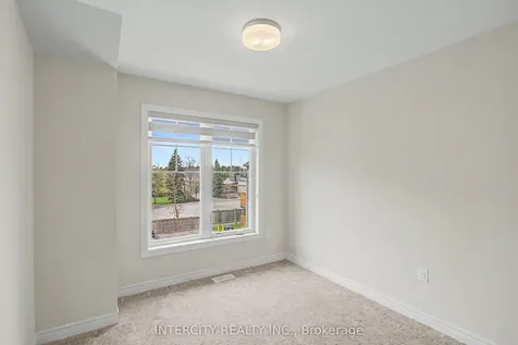 21 Folcroft Street Brampton ON L6Y 0B6