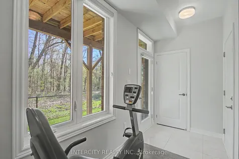 21 Folcroft Street Brampton ON L6Y 0B6
