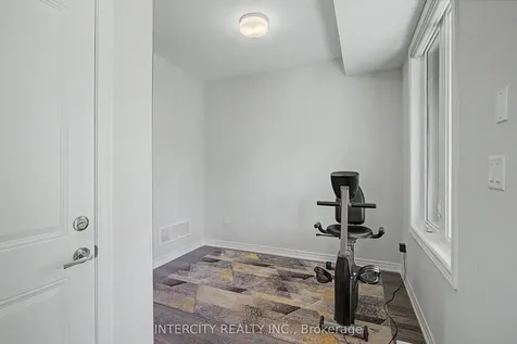 21 Folcroft Street Brampton ON L6Y 0B6