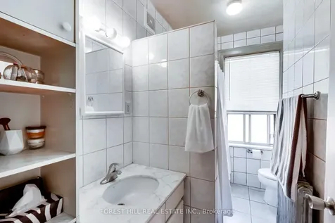 23 Lansdowne Avenue Toronto ON M6K 2V7