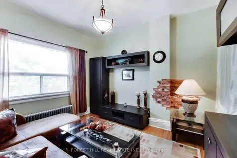 23 Lansdowne Avenue Toronto ON M6K 2V7