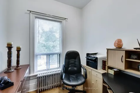 23 Lansdowne Avenue Toronto ON M6K 2V7