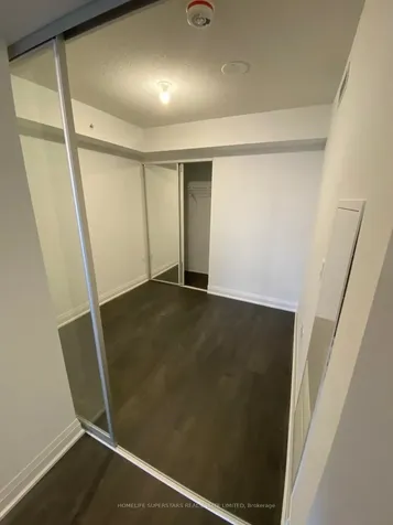 30 Gibbs Road Toronto ON M9B 0E4