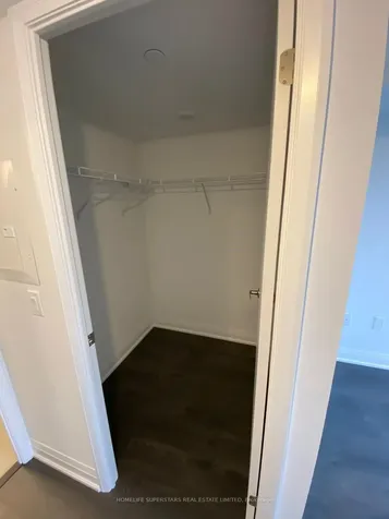 30 Gibbs Road Toronto ON M9B 0E4