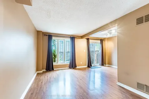 4114 Bishopstoke Lane Mississauga ON L4Z 1M5