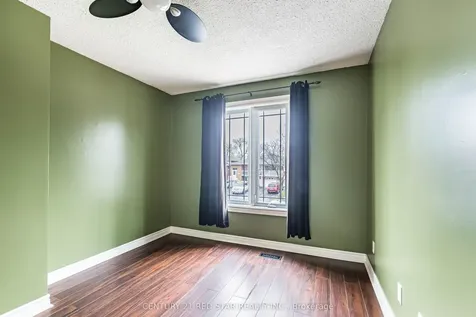 4114 Bishopstoke Lane Mississauga ON L4Z 1M5