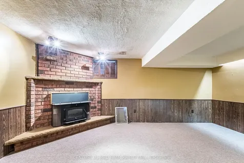 4114 Bishopstoke Lane Mississauga ON L4Z 1M5