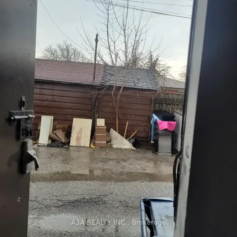 794 Wilson Avenue Toronto ON M3K 1E2