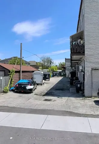 794 Wilson Avenue Toronto ON M3K 1E2